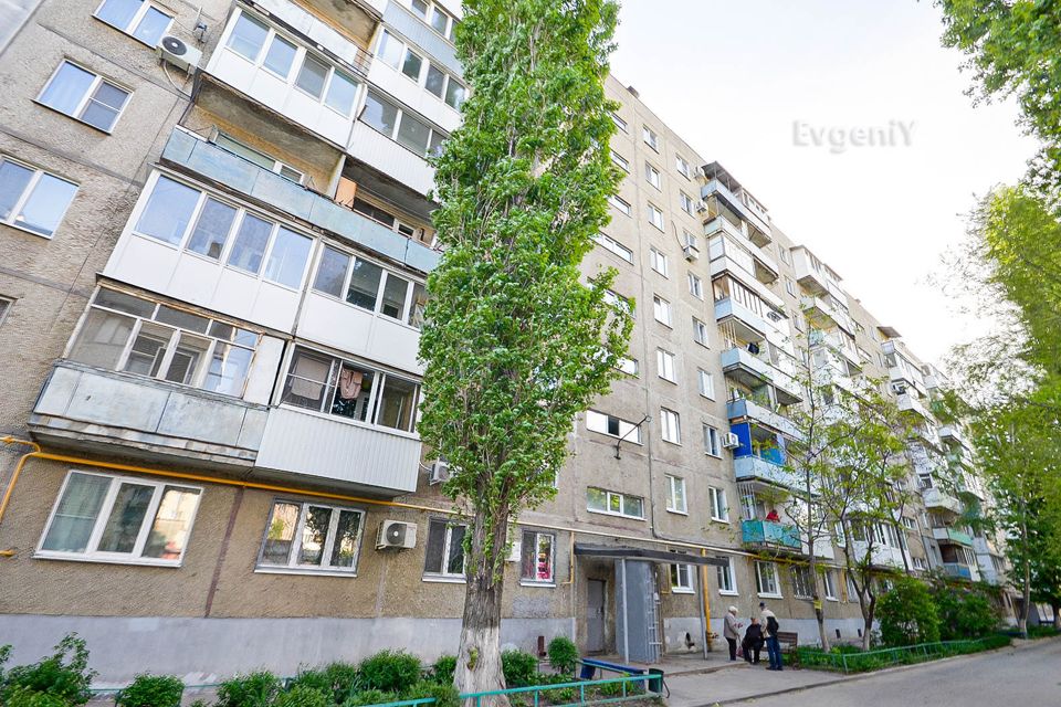 Продаётся 3-комнатная квартира, 59.5 м²