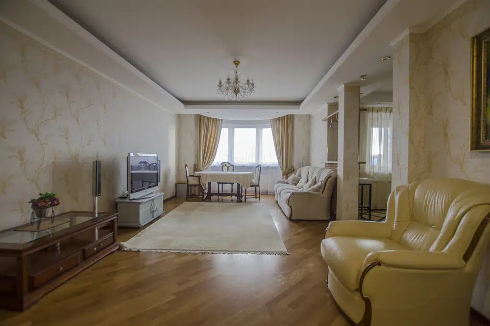 Продаётся 5-комнатная квартира, 160.5 м²