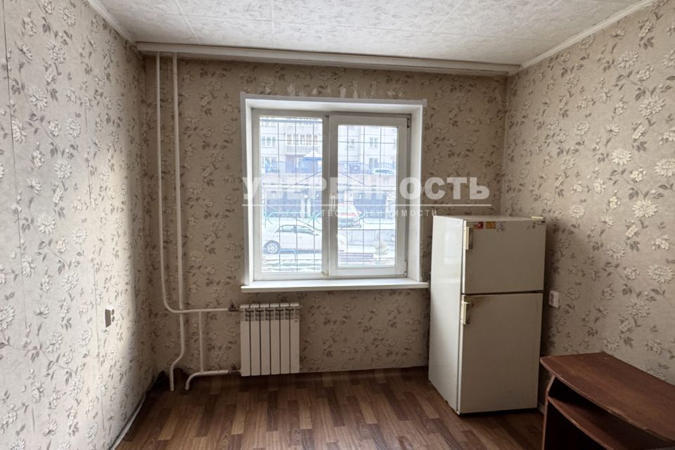 Продаётся комната в 4-комн. квартире, 12.4 м²