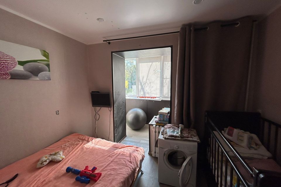 Продаётся 2 комнаты в 4-комн. квартире, 25 м²