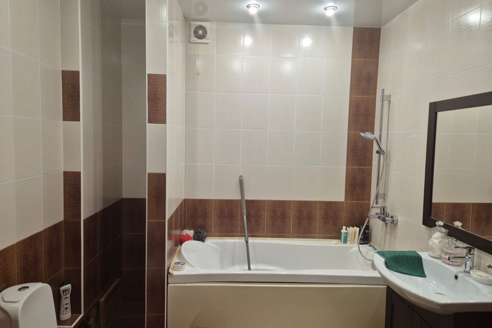 Продаётся 1-комнатная квартира, 57.1 м²