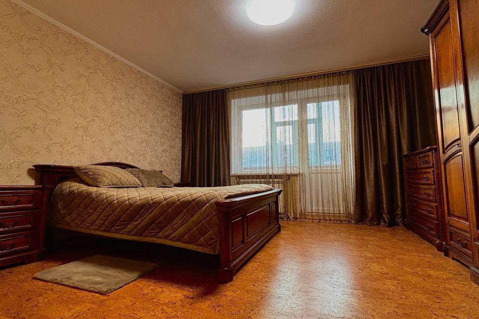 Продаётся 4-комнатная квартира, 90 м²