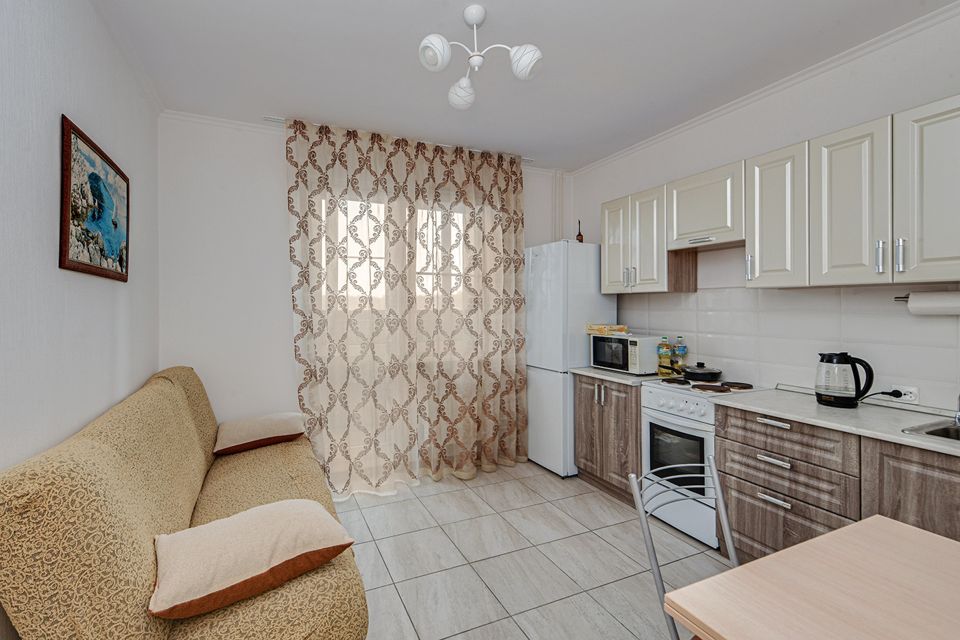 Продаётся 1-комнатная квартира, 42 м²