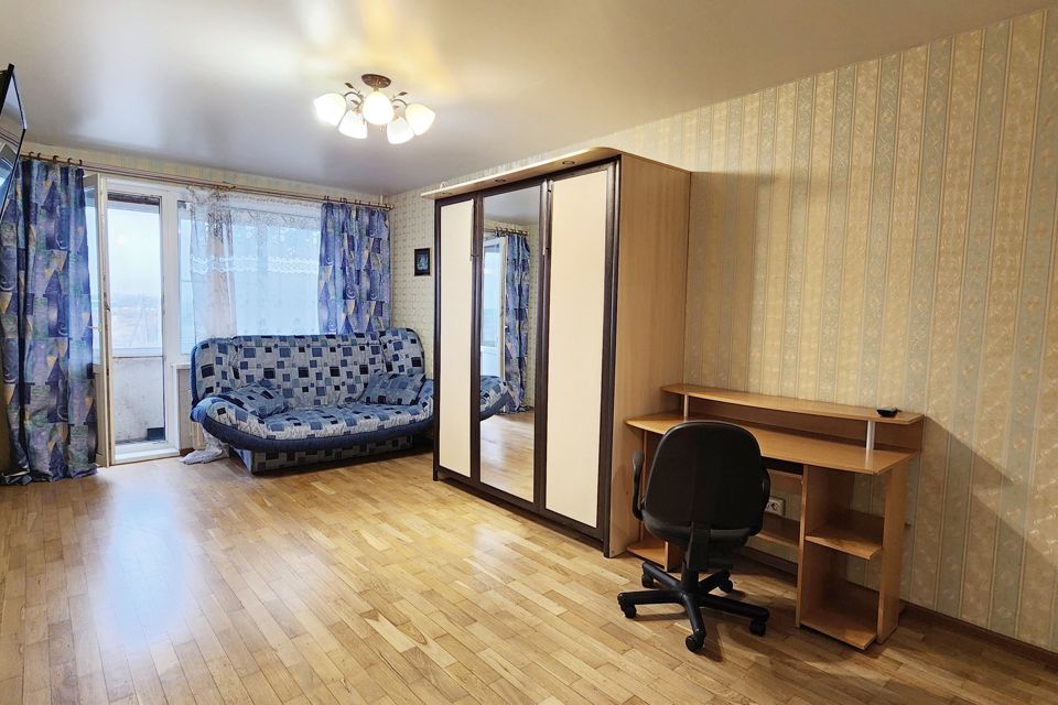 Продаётся 1-комнатная квартира, 41.8 м²