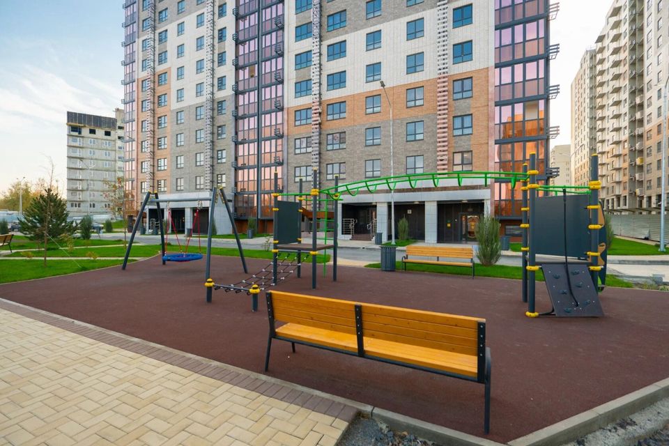 Продаётся 3-комнатная квартира, 82 м²