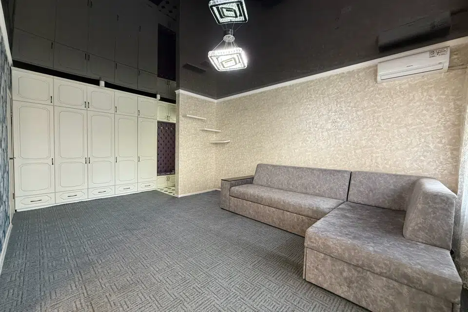 Продаётся 1-комнатная квартира, 39 м²