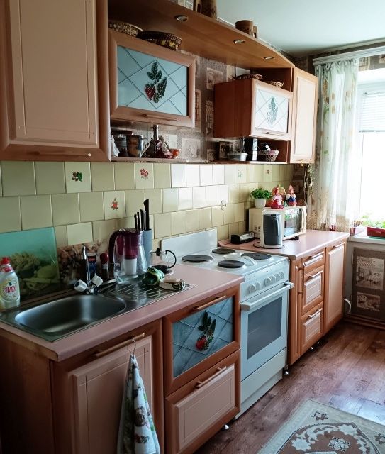 Продаётся 3-комнатная квартира, 61.8 м²