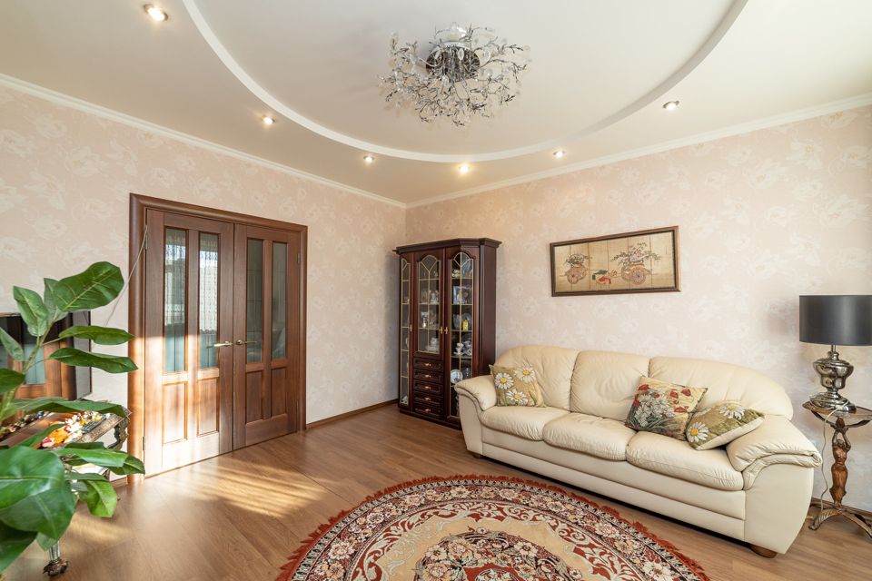 Продаётся 2-комнатная квартира, 70.7 м²
