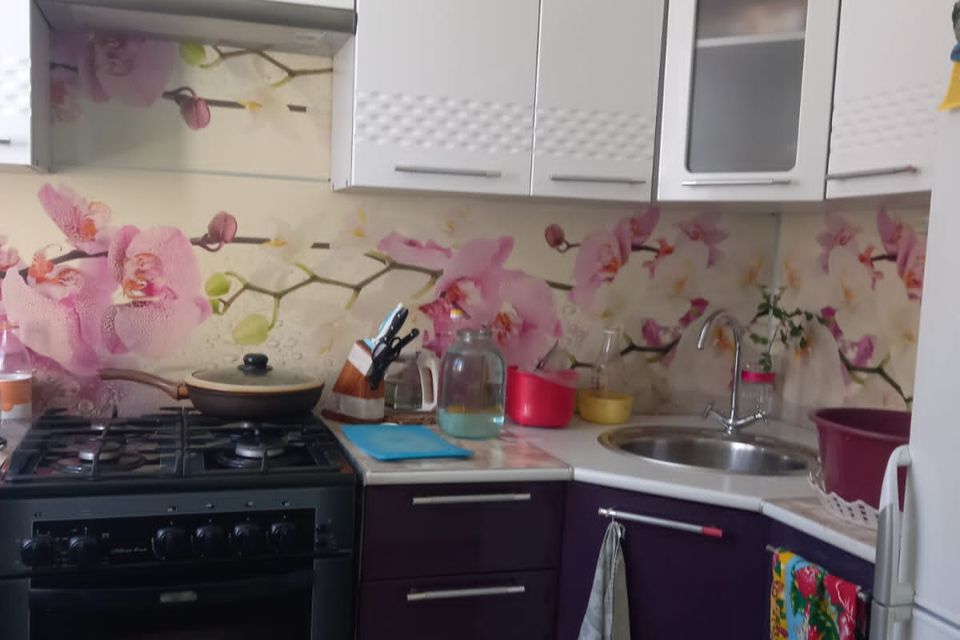 Продаётся 3-комнатная квартира, 61.1 м²