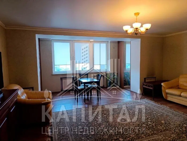 Продаётся 2-комнатная квартира, 77 м²