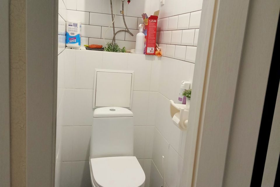 Продаётся 3-комнатная квартира, 60.4 м²