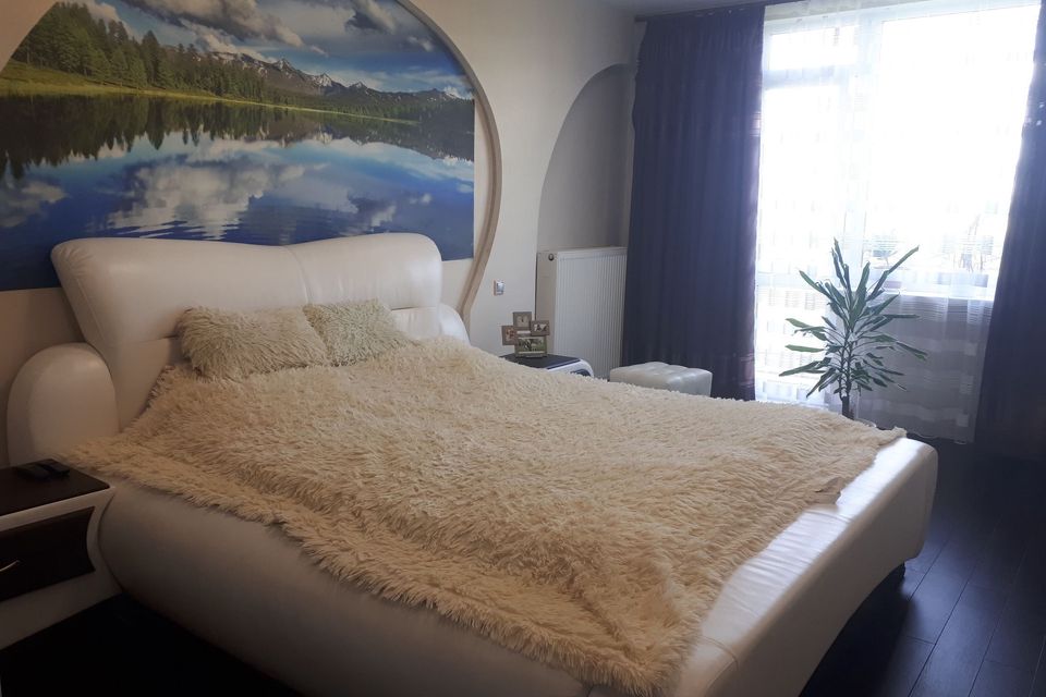 Продаётся 2-комнатная квартира, 72 м²