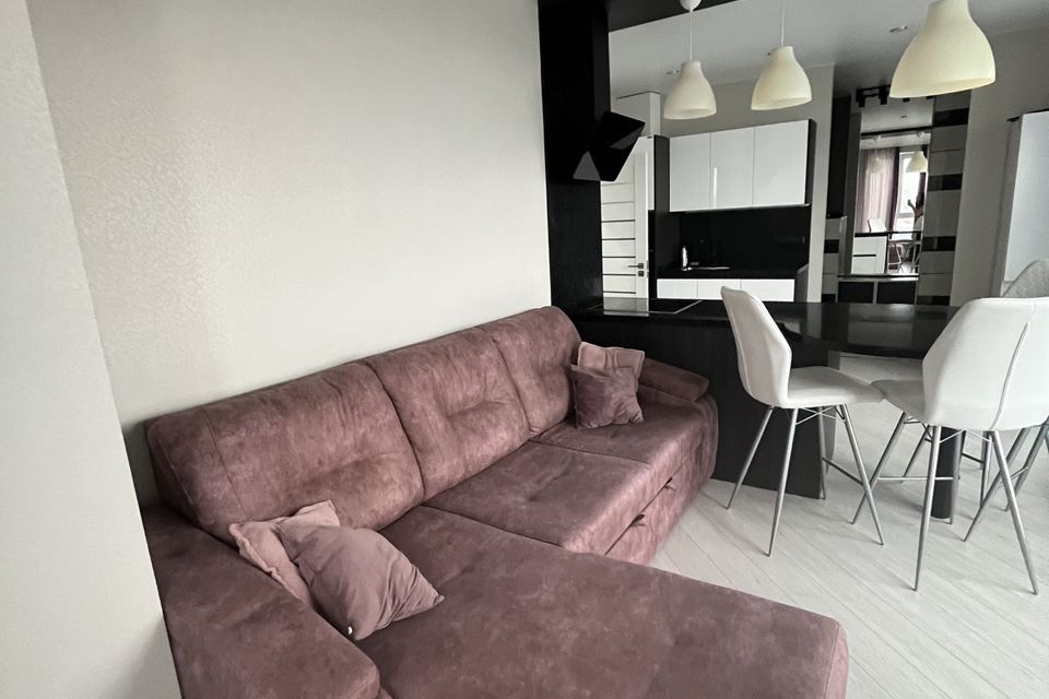 Продаётся 1-комнатная квартира, 42 м²