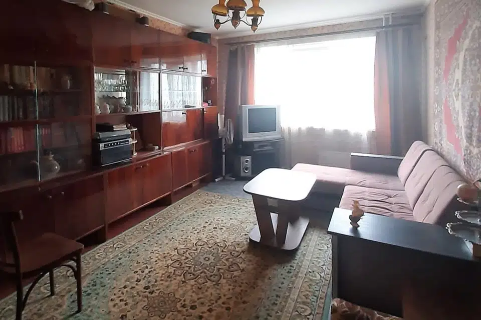 Продаётся 4-комнатная квартира, 77.9 м²