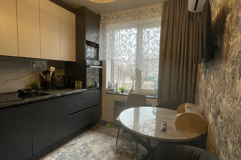Продаётся 3-комнатная квартира, 80.6 м²