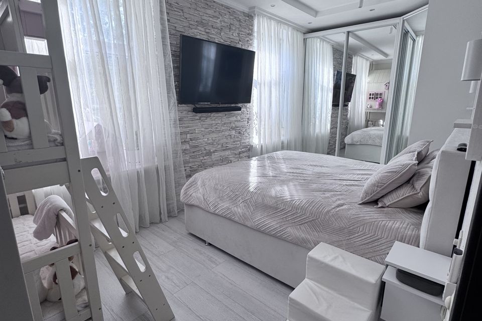 Продаётся 3-комнатная квартира, 68 м²