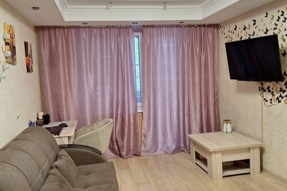 Продаётся 3-комнатная квартира, 58.3 м²