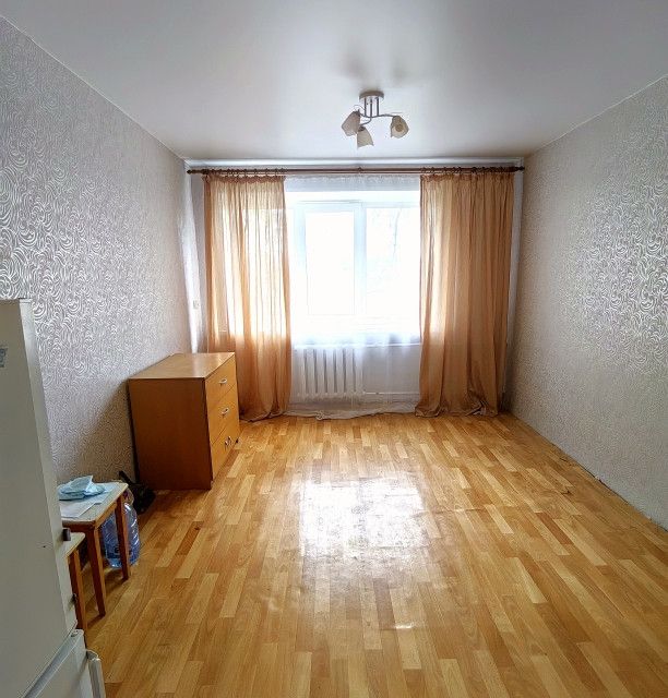 Продаётся комната в 5-комн. квартире, 12.7 м²