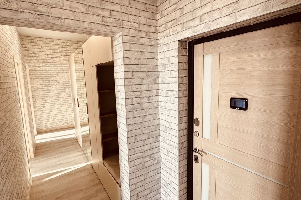 Продаётся 2-комнатная квартира, 69.2 м²