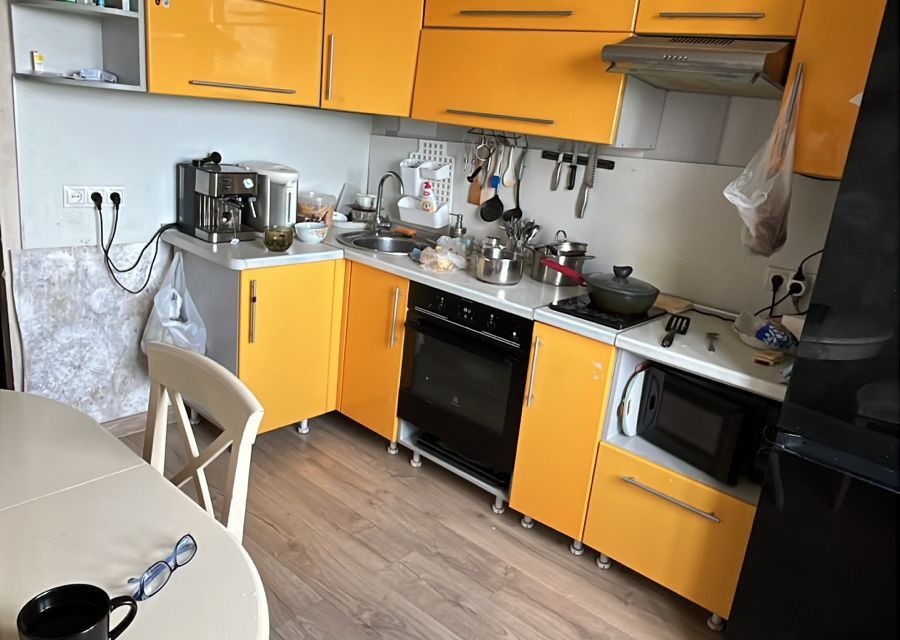 Продаётся 4-комнатная квартира, 82 м²