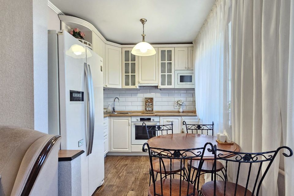 Продаётся 3-комнатная квартира, 56.2 м²