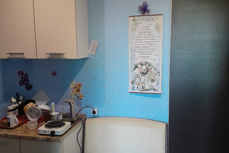 Продаётся комната в 1-комн. квартире, 18 м²
