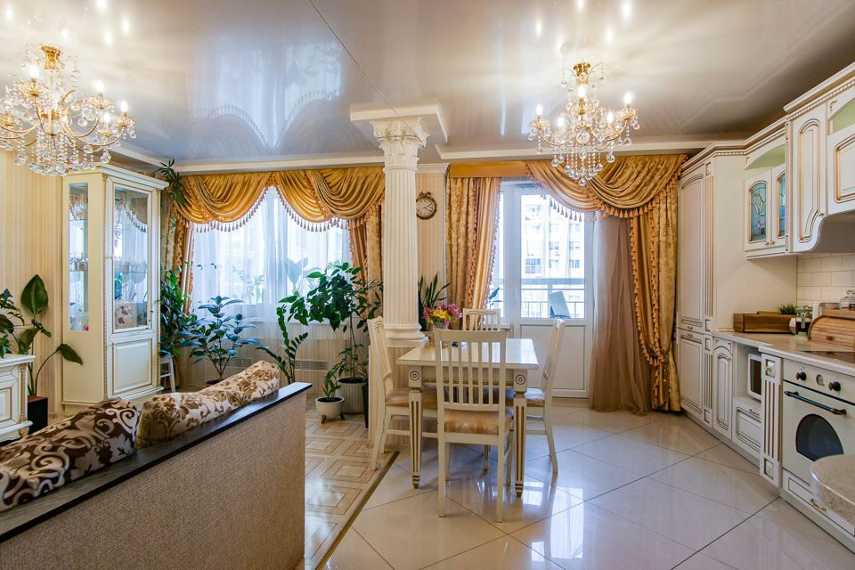 Продаётся 3-комнатная квартира, 82.5 м²