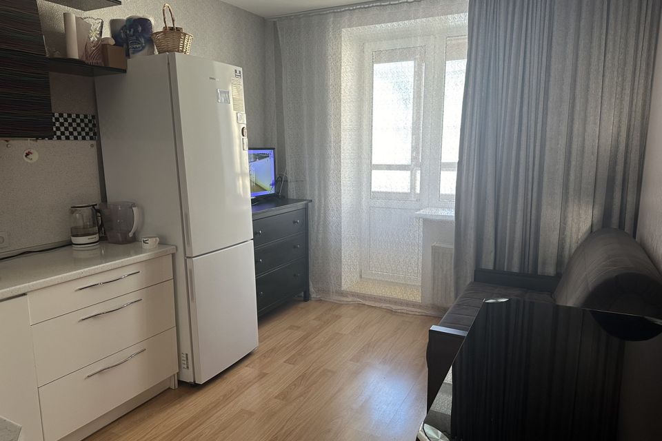 Продаётся 1-комнатная квартира, 41.7 м²