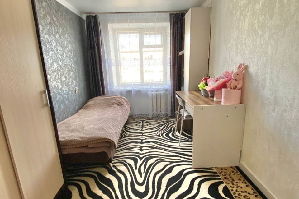 Продаётся 3-комнатная квартира, 50.5 м²