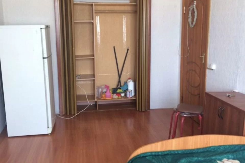 Продаётся комната в 3-комн. квартире, 15.7 м²
