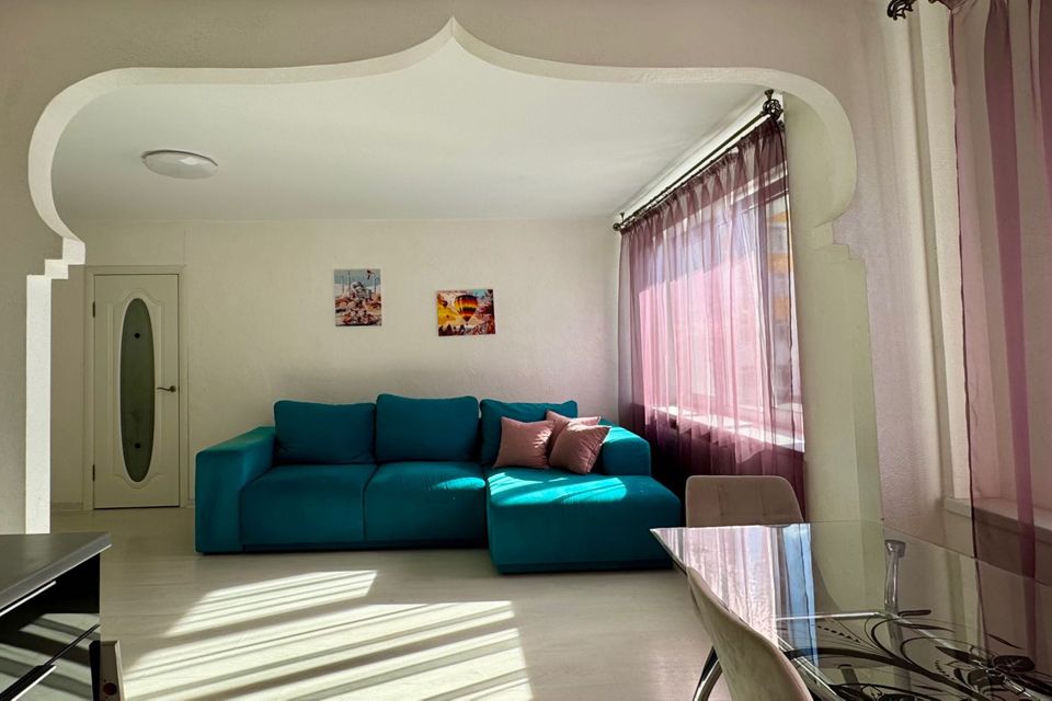 Продаётся 2-комнатная квартира, 60.5 м²
