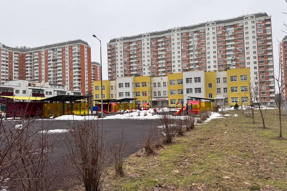 Продаётся 1-комнатная квартира, 37.8 м²