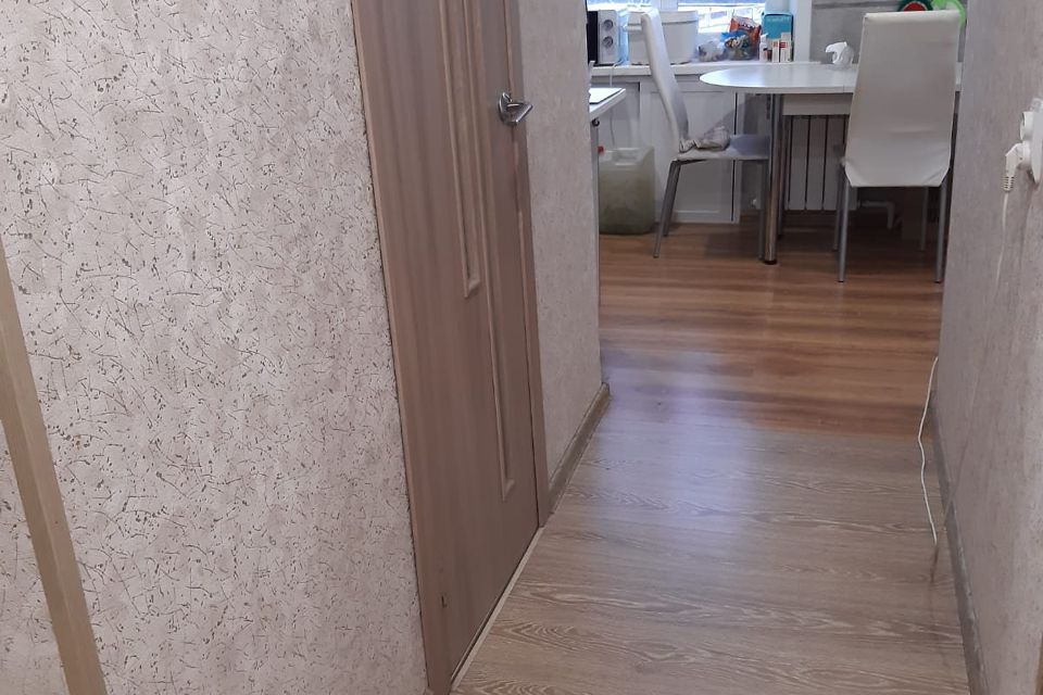 Продаётся 3-комнатная квартира, 60.5 м²