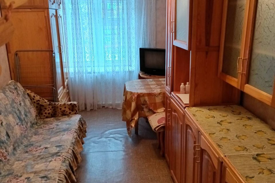 Продаётся комната в 3-комн. квартире, 18 м²