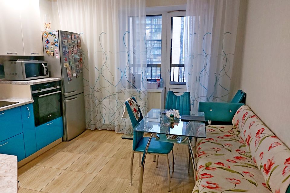 Продаётся 3-комнатная квартира, 70.4 м²