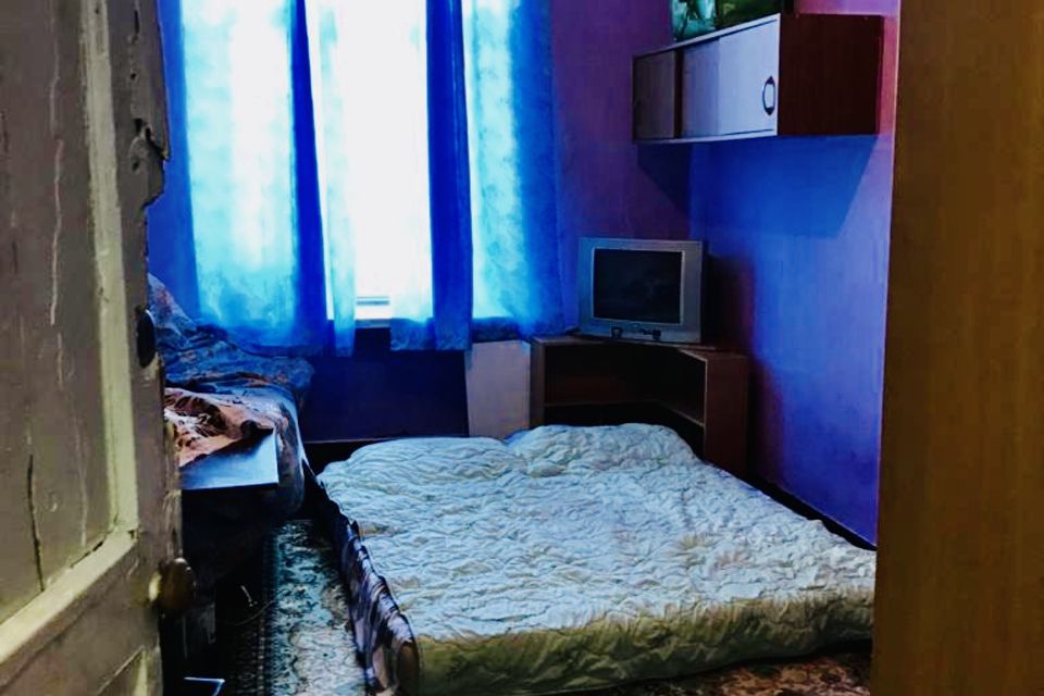 Продаётся комната в 5-комн. квартире, 15.4 м²