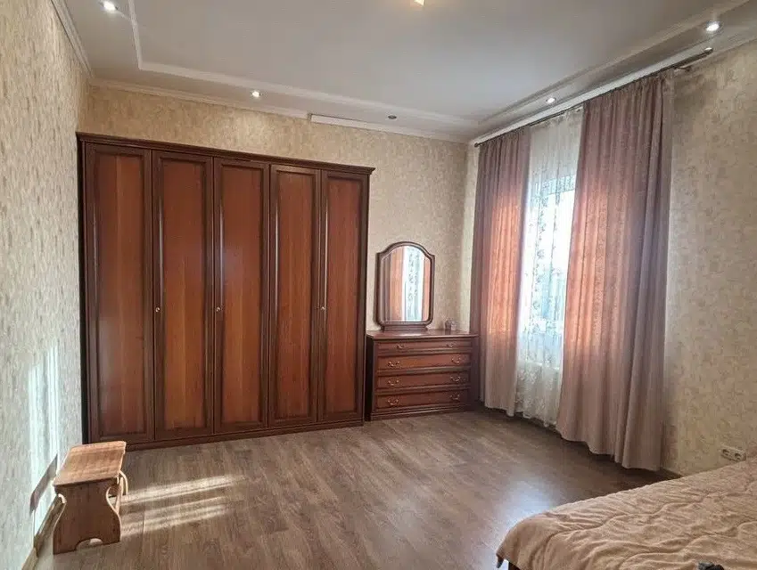 Продаётся 2-этажный дом, 217 м²