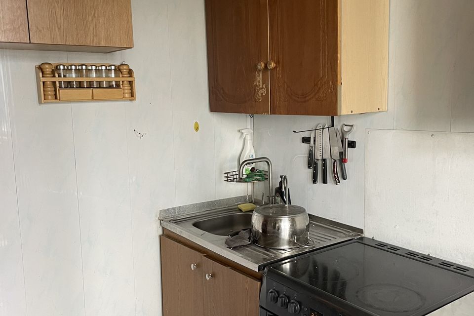 Продаётся 1-комнатная квартира, 42 м²