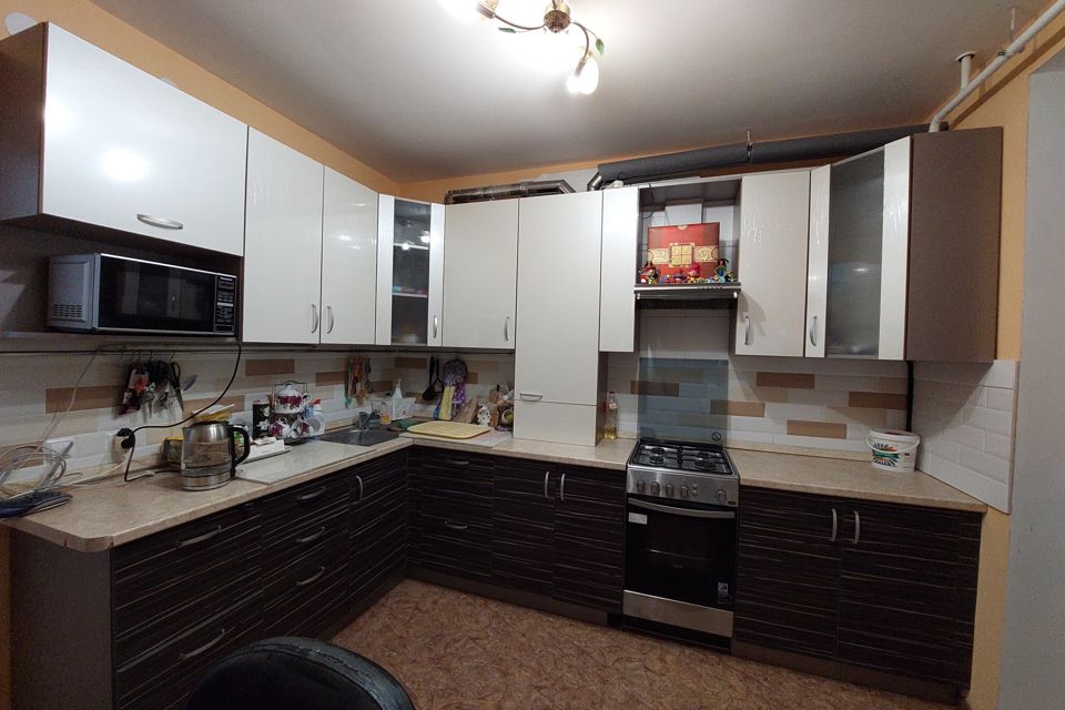 Продаётся 1-комнатная квартира, 40.8 м²