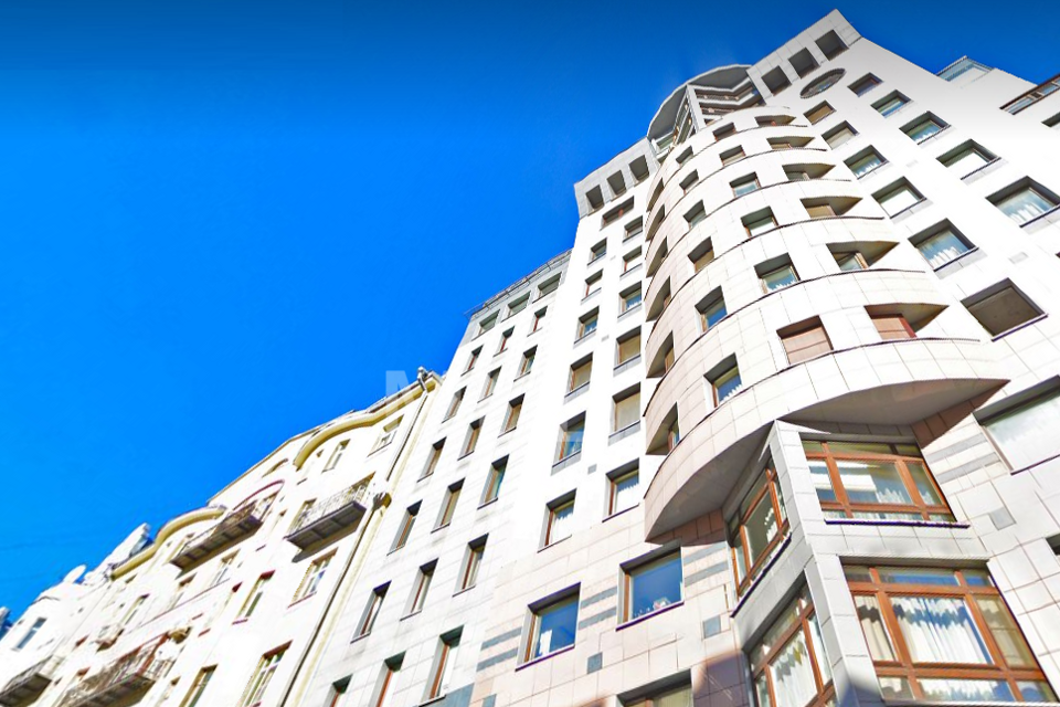 Продаётся 3-комнатная квартира, 122.5 м²