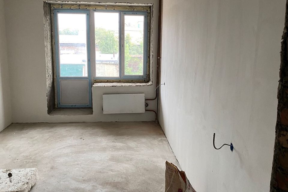Продаётся 1-комнатная квартира, 42 м²