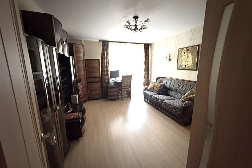 Продаётся 4-комнатная квартира, 73.6 м²