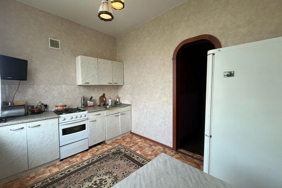 Продаётся 2-комнатная квартира, 56.2 м²