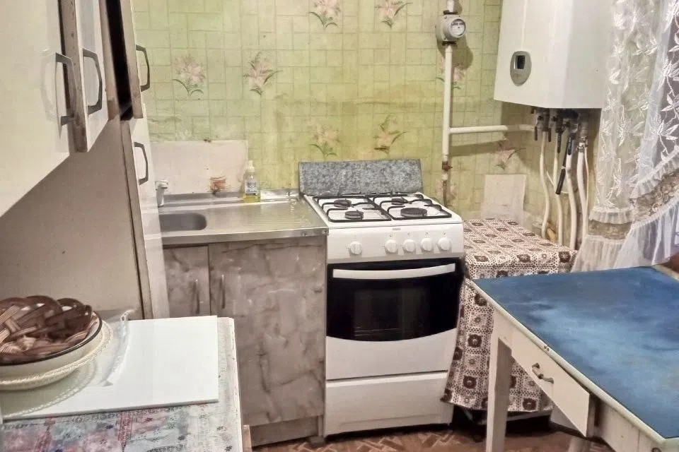 Продаётся 4-комнатная квартира, 66 м²