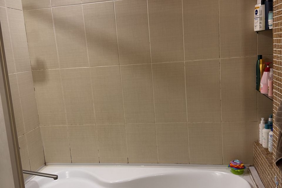 Продаётся 3-комнатная квартира, 67.9 м²