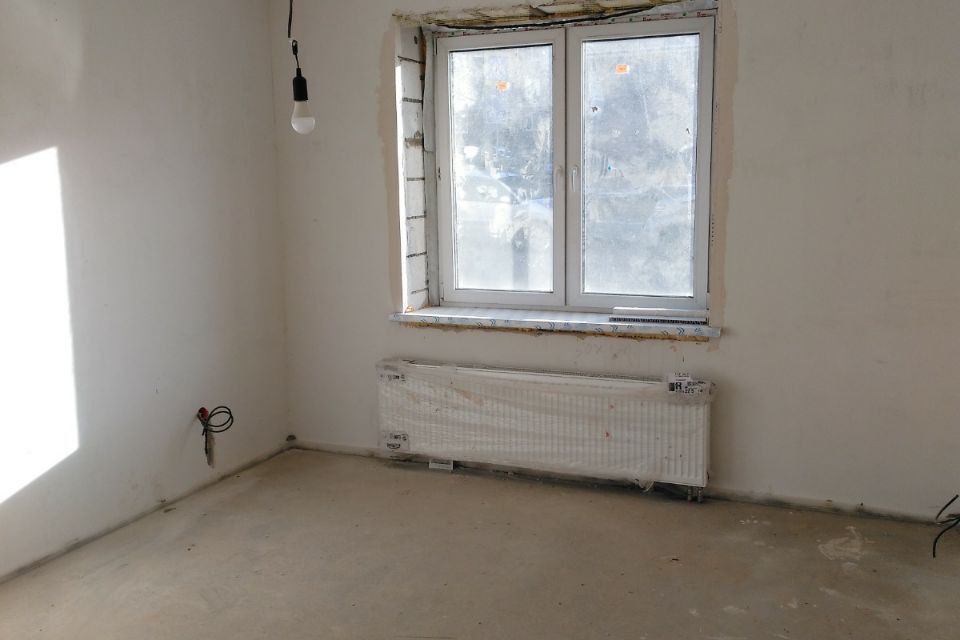 Продаётся 1-комнатная квартира, 42.1 м²