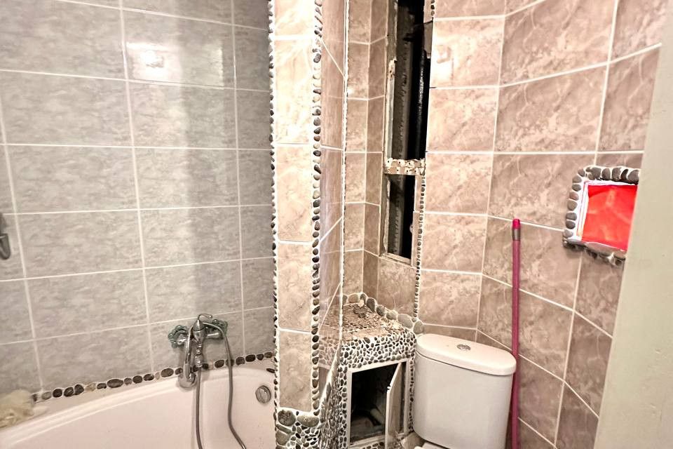 Продаётся 2-комнатная квартира, 50.6 м²