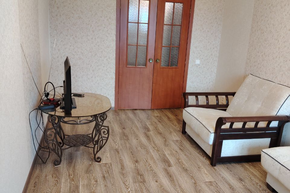 Продаётся 1-комнатная квартира, 41.3 м²