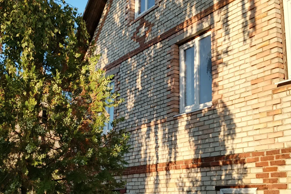 Продаётся 3-этажный дом, 215.5 м²