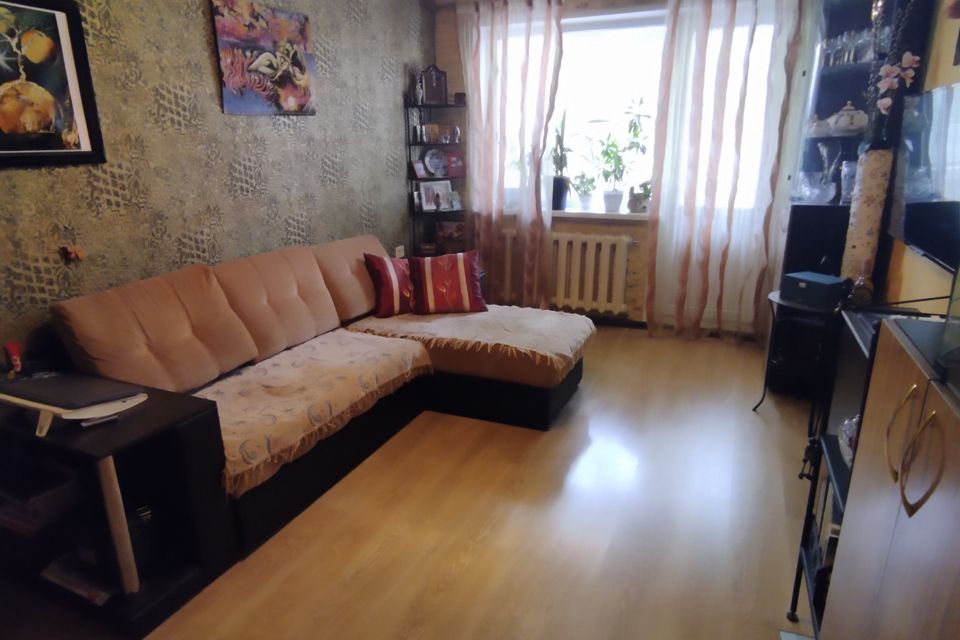 Продаётся 3-комнатная квартира, 61.7 м²